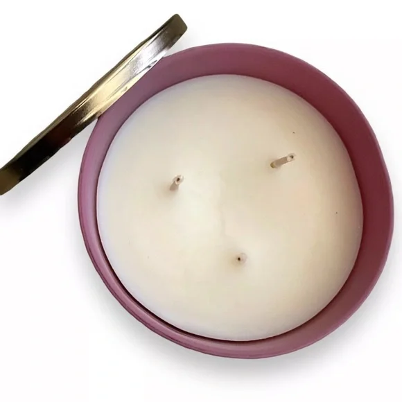 NEW Bath and Body Works White Barn Rose Water & Ivy - 3 Wick Candle & Lid 14.5oz - Picture 3 of 5